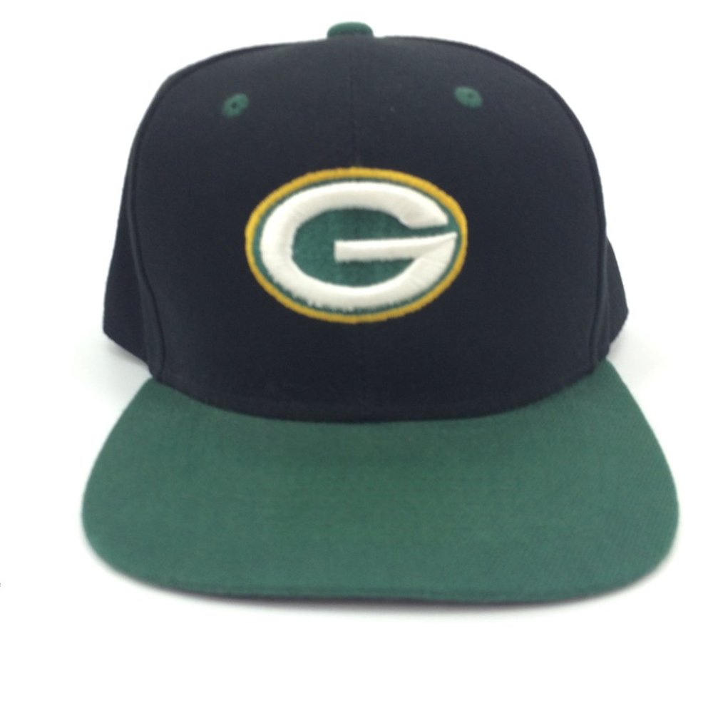 Green Bay Packers Embroidered Snapback Hat